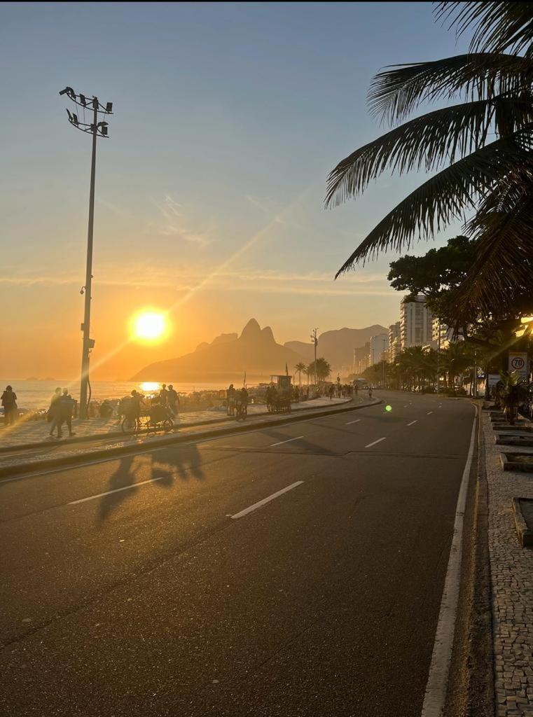 Alugo Quarto Espacoso Com Banheiro Privado Em Apartamento Em Copanema Rio de Janeiro Dış mekan fotoğraf